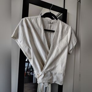 ROLLA'S Women's Cream Wrap-Front/Back Short Sleeve Top